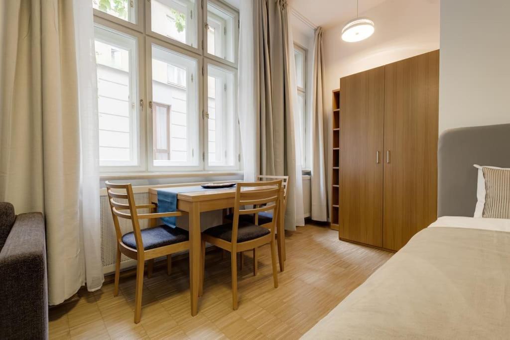 Deluxe Suite In Prime Location Praga Exterior foto