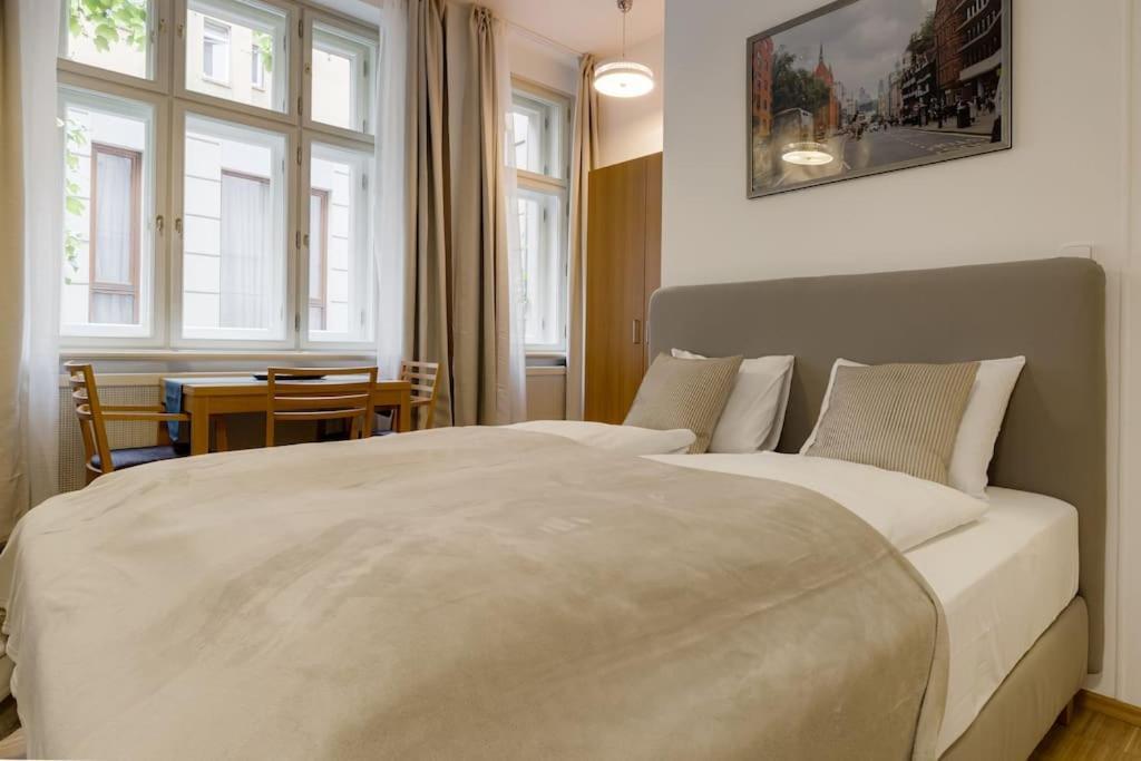 Deluxe Suite In Prime Location Praga Exterior foto